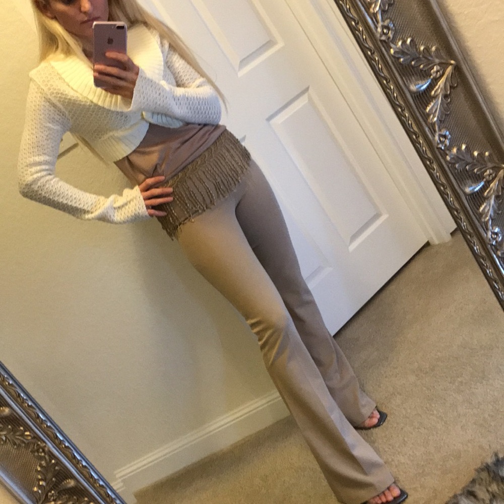 Unique Pants - Picture 3 of 17